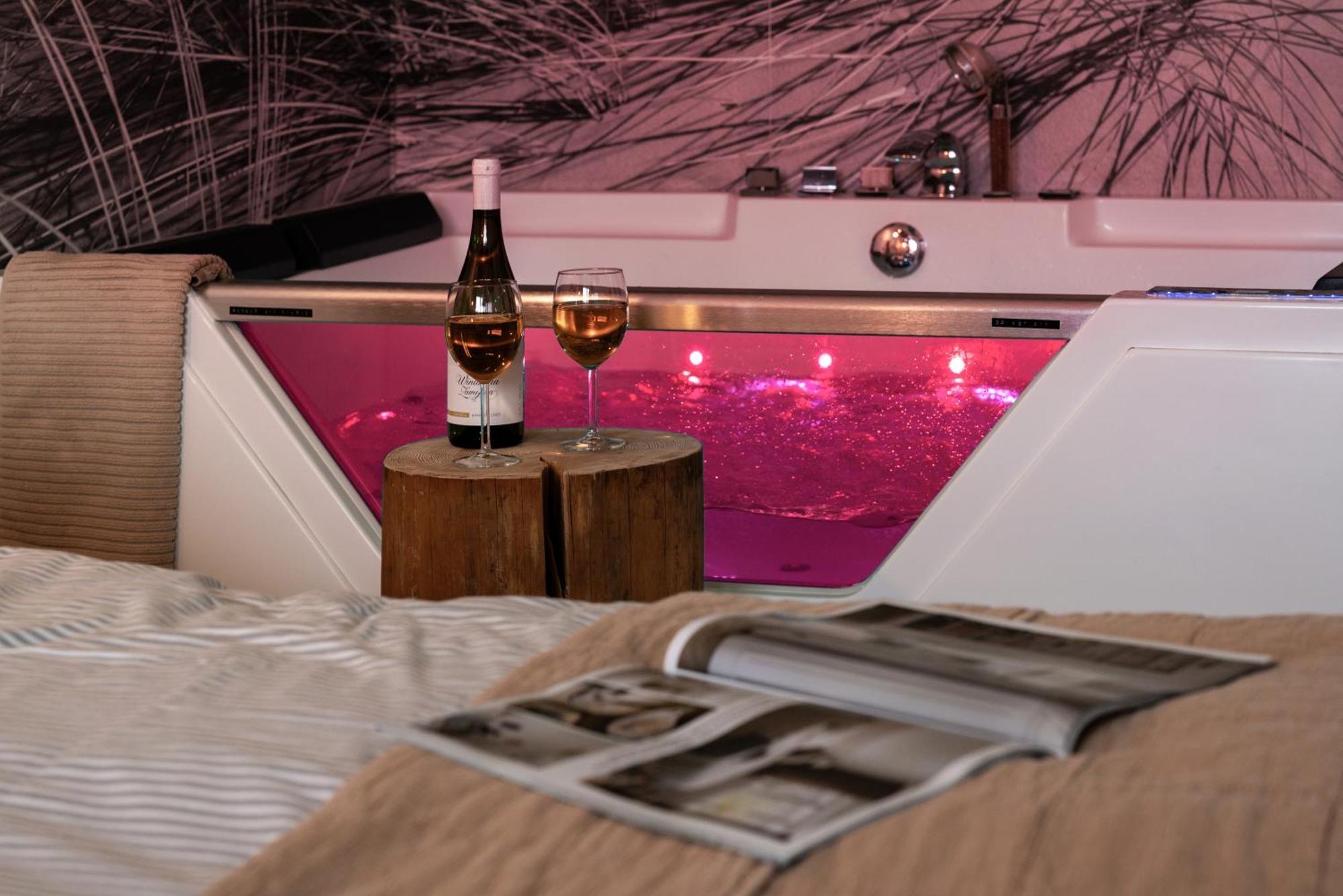 Apartament Z Jacuzzi & Sauna Chillout Колобжег Экстерьер фото